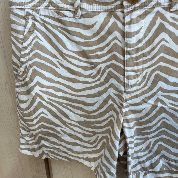 BANANA REPUBLIC Women's Tan & Cream Tropical Print Palm Tree‎ Shorts Size 6 - Picture 2 of 5